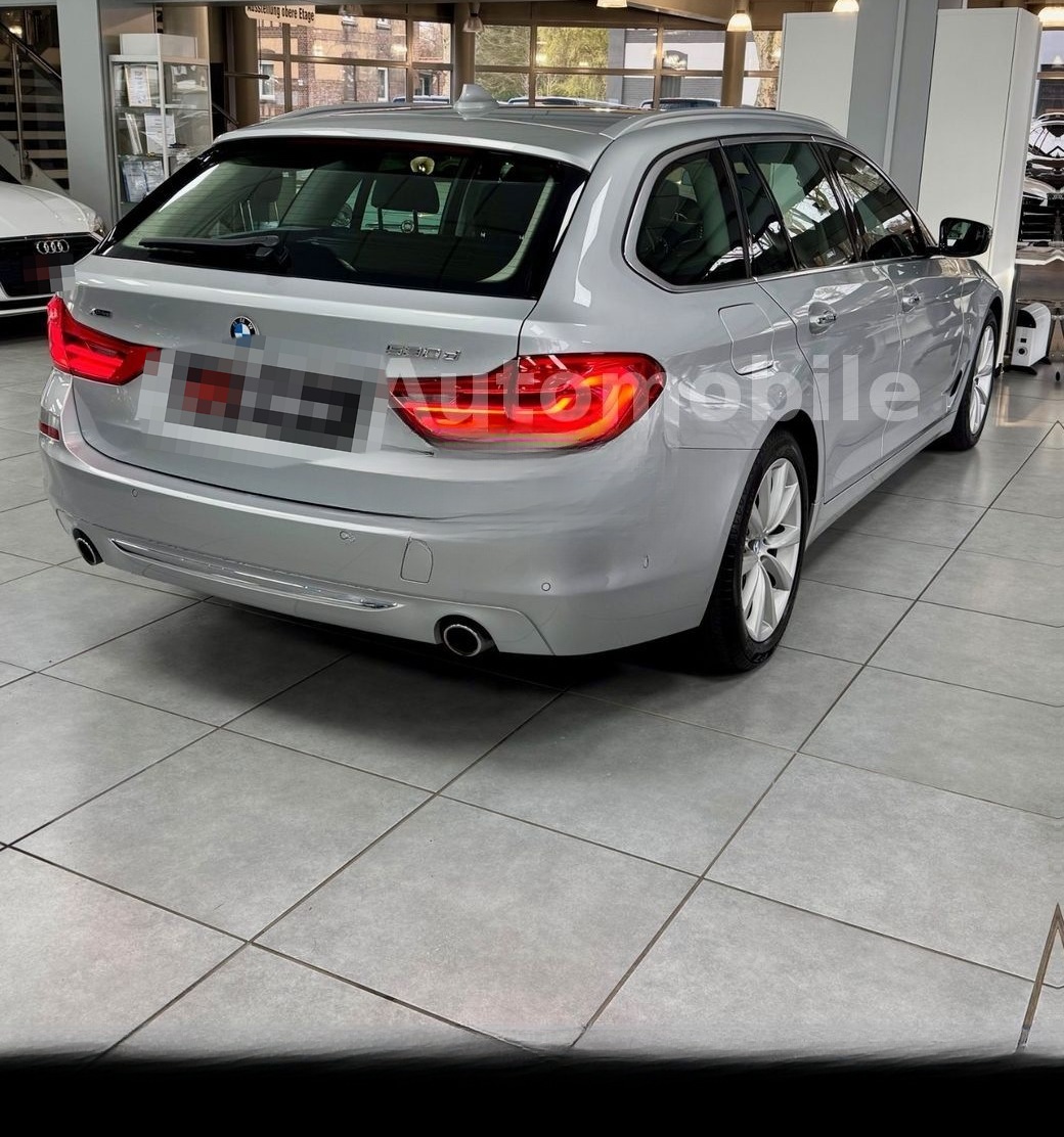 BMW 530 d xDrive Luxury Line*HUD*Leder*Pano*Kamera foto 7