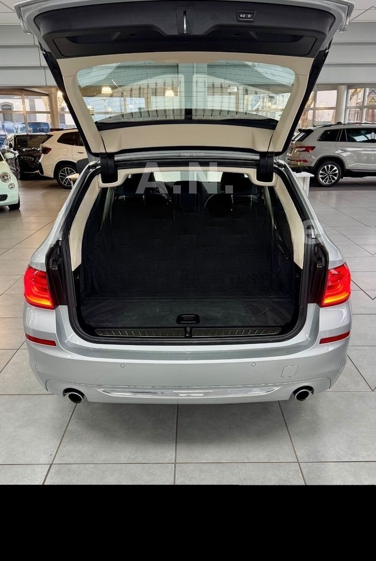 BMW 530 d xDrive Luxury Line*HUD*Leder*Pano*Kamera foto 9