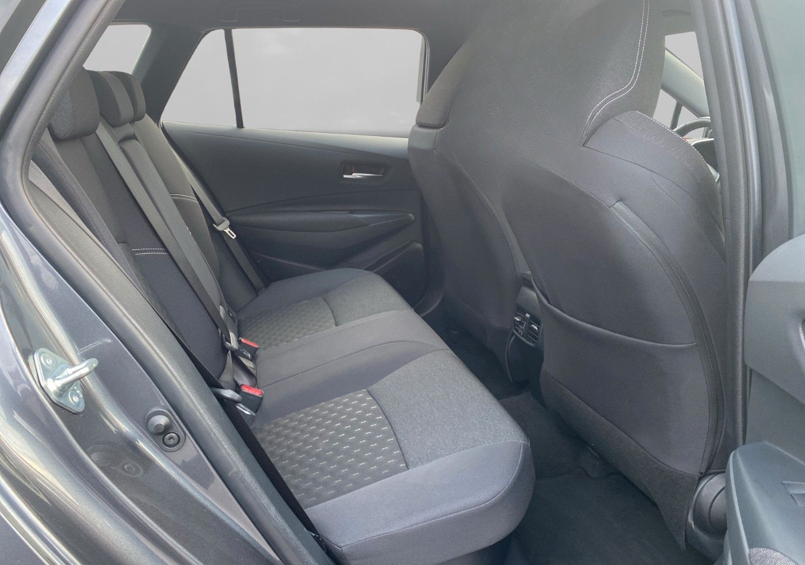 Toyota Corolla Touring Sports Hybrid LED/Kamera/SH foto 18