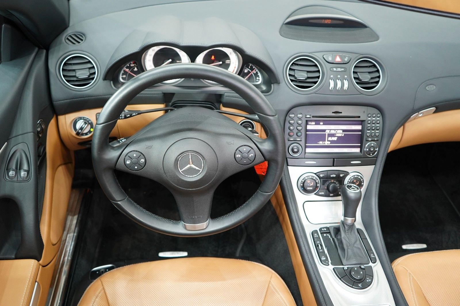 Mercedes-Benz SL 300 Roadster*1.Hand*Airscarf*Harman Kardon* foto 18