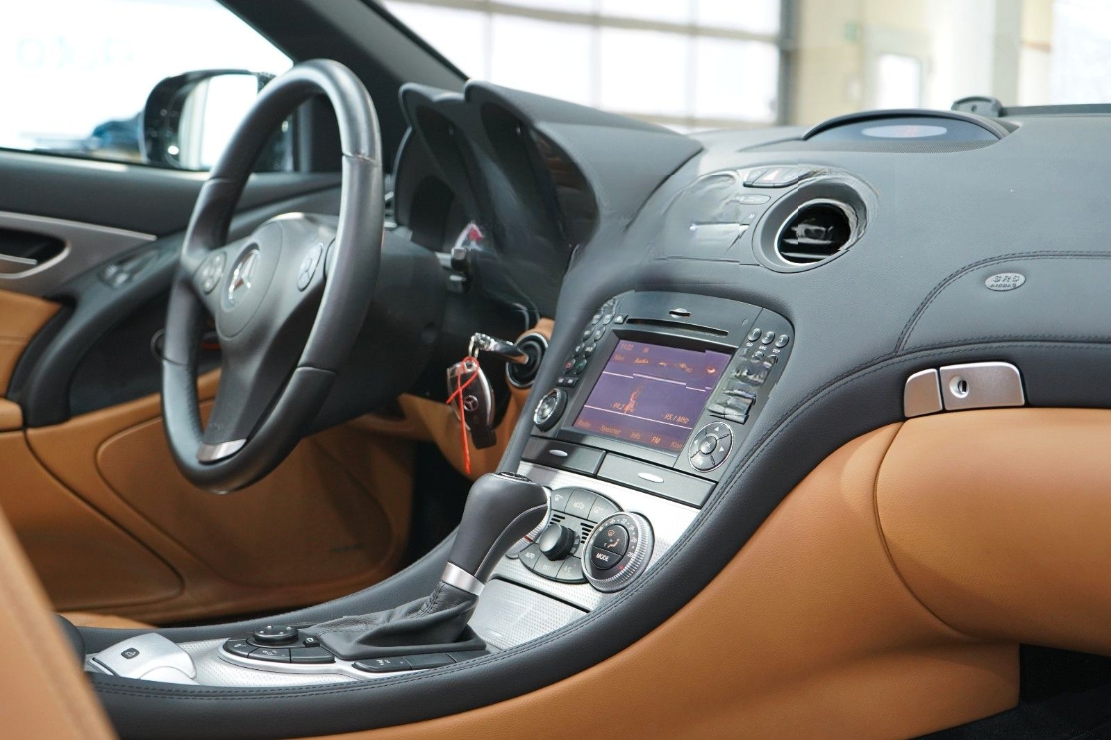 Mercedes-Benz SL 300 Roadster*1.Hand*Airscarf*Harman Kardon* foto 21