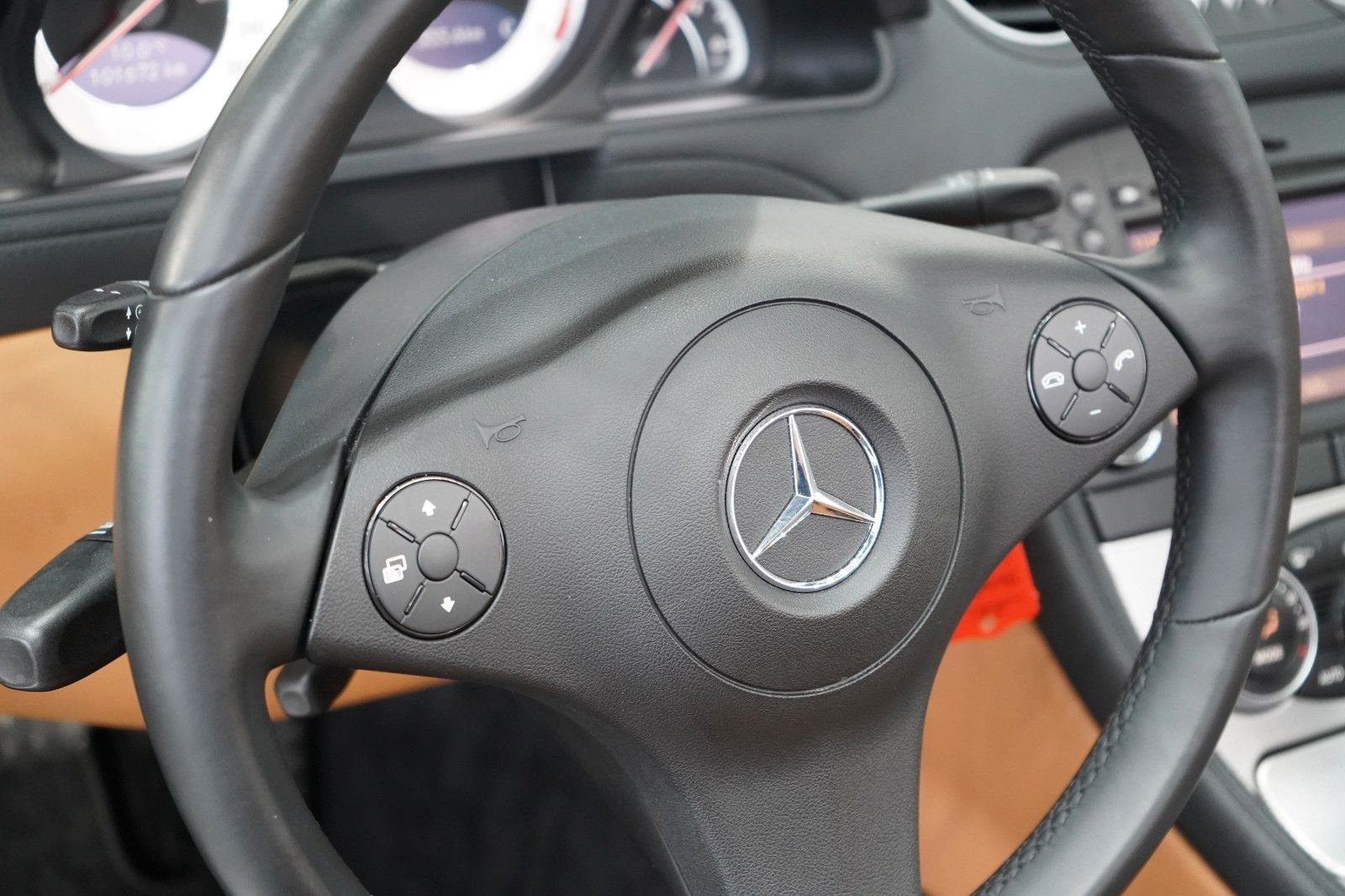 Mercedes-Benz SL 300 Roadster*1.Hand*Airscarf*Harman Kardon* foto 22