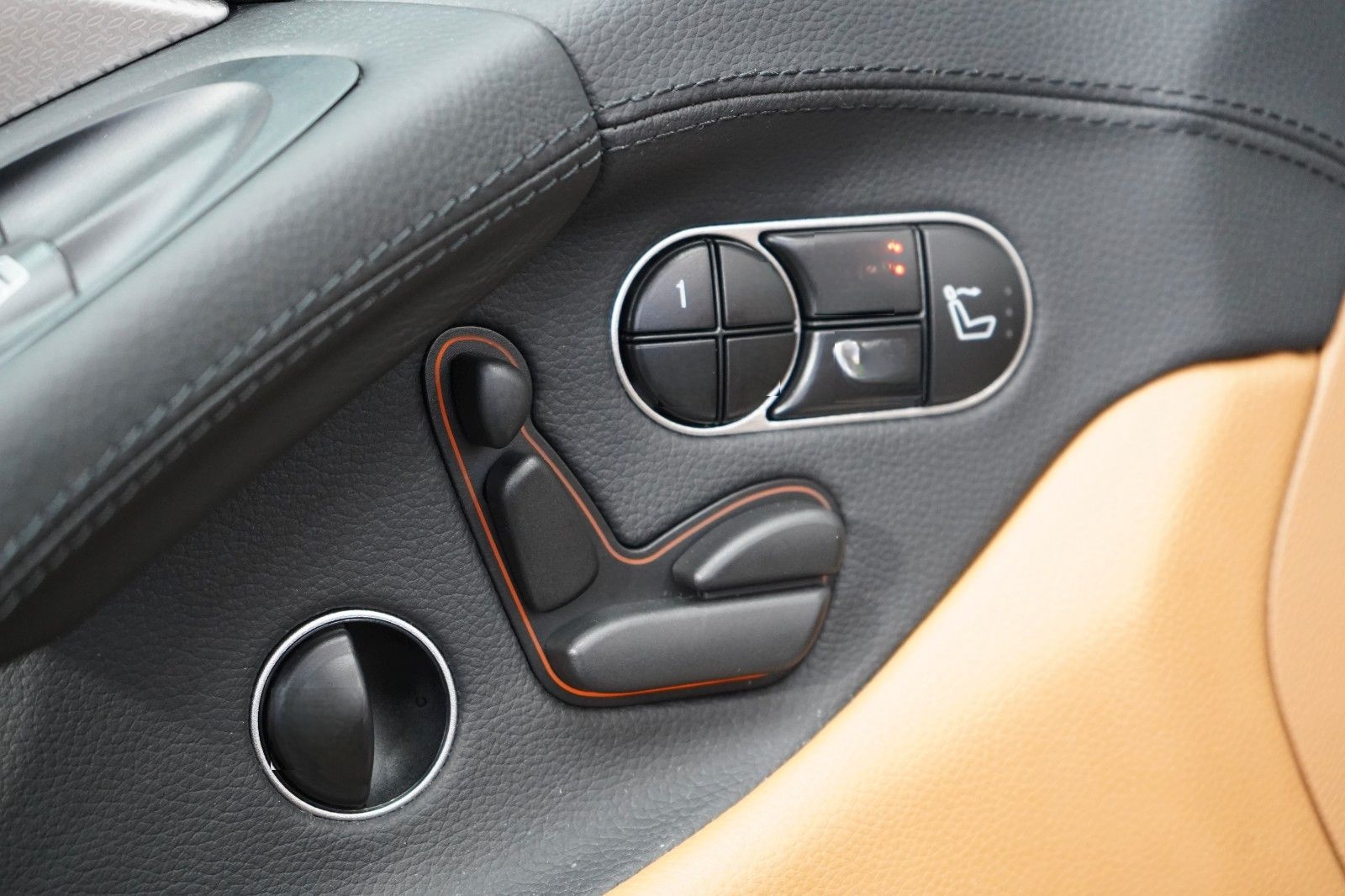 Mercedes-Benz SL 300 Roadster*1.Hand*Airscarf*Harman Kardon* foto 23