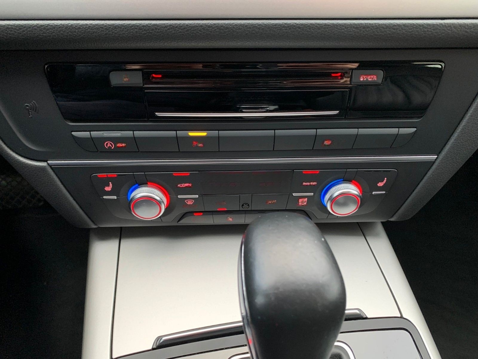 Audi A6 Avant 1.8TFSI S-Line Xenon+Nav+LEDER+4Z-Klima foto 16