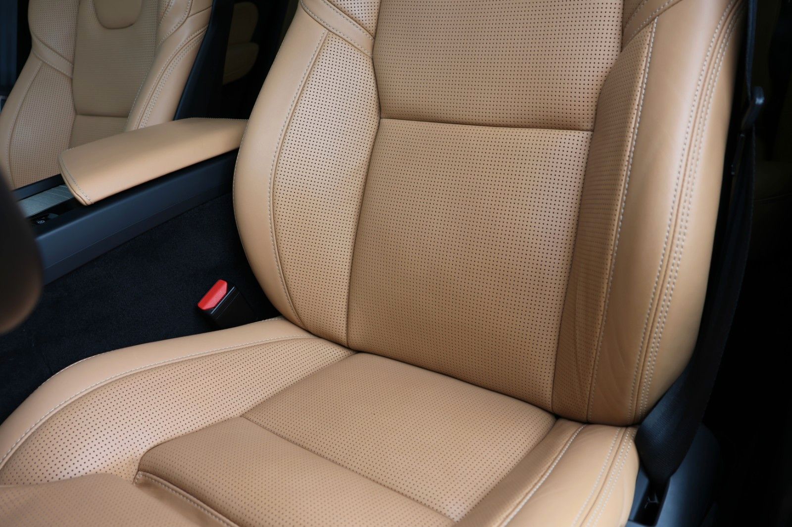 Volvo XC60 T6 AWD Inscript./ACC/360°/B&W/HUD/4xSHZ/SBL foto 16