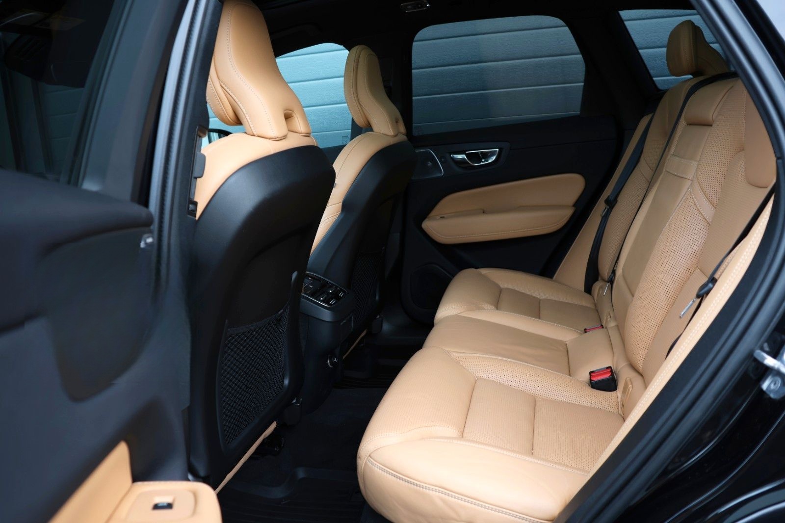 Volvo XC60 T6 AWD Inscript./ACC/360°/B&W/HUD/4xSHZ/SBL foto 18