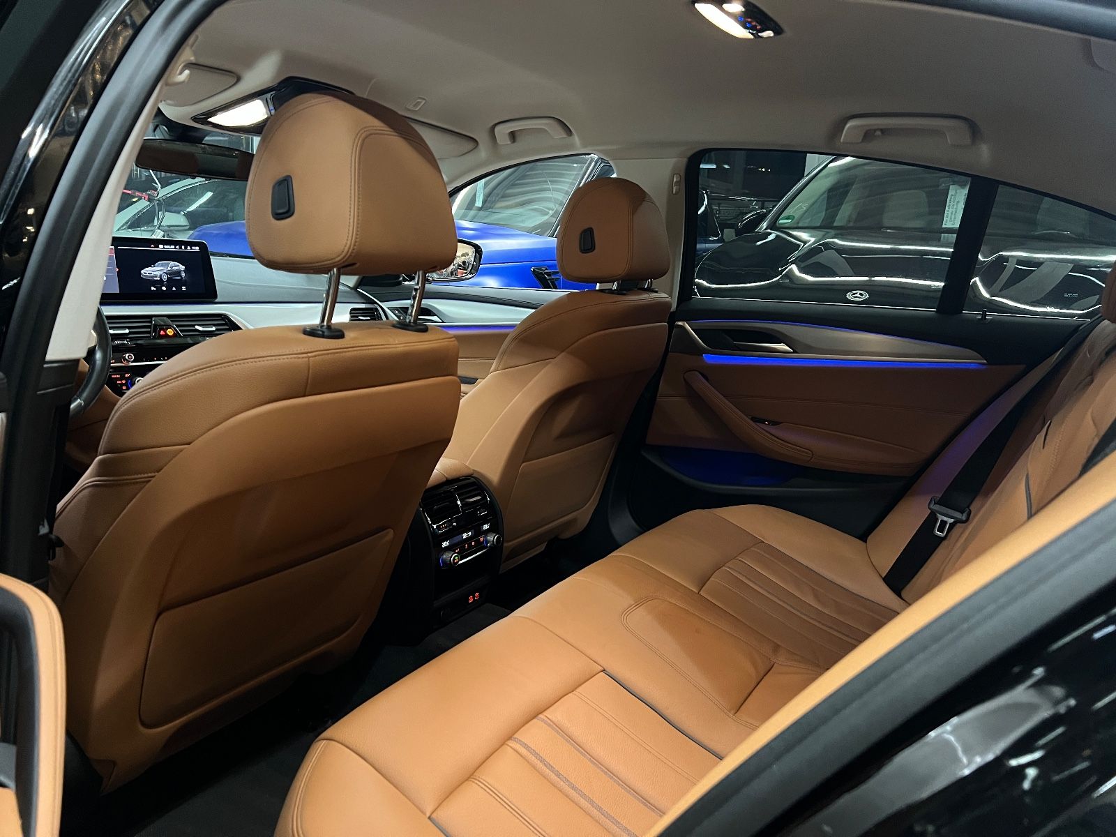 BMW 520d xDrive Luxury Line|LASER|LIVE-COCKPIT|1.HD foto 16