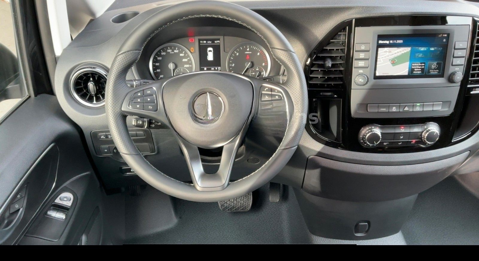 Mercedes-Benz Vito Tourer Vanstar Pro 4x4 lang|LED|AHK|RFK|STH foto 13