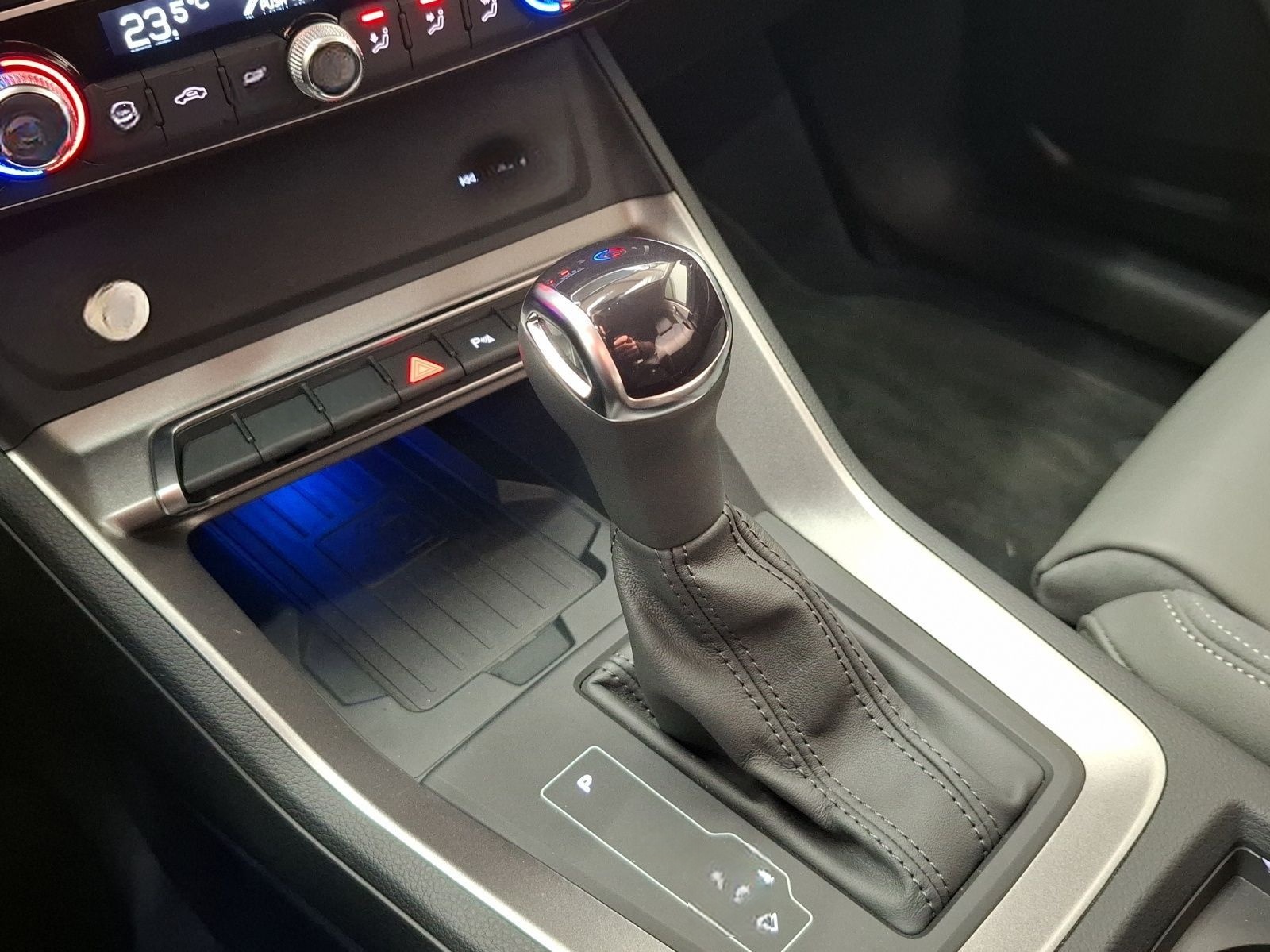 Audi Q3 35 TFSI ADVANCED LEDER MATRIX AHK ASSIST foto 11