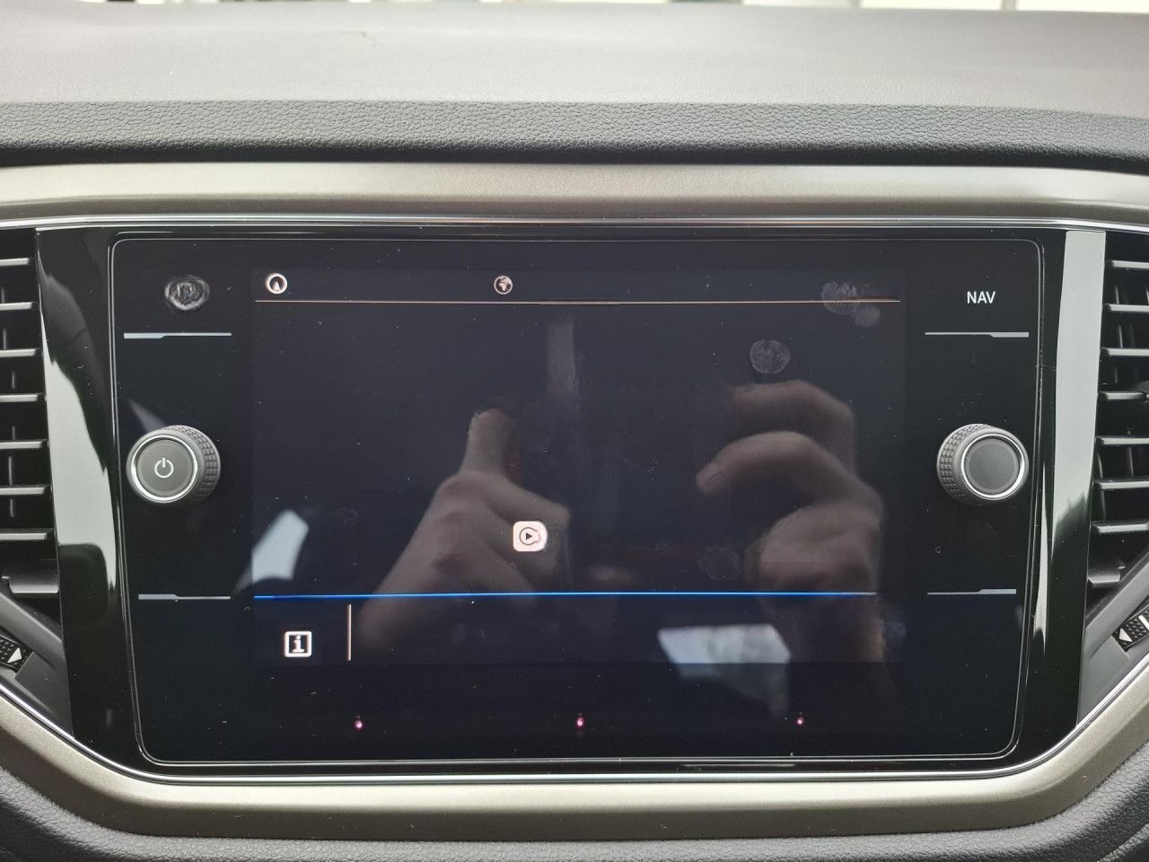 Volkswagen T-ROC 1.6 TDI STYLE NAVI+ACC+LED+SHZ foto 17