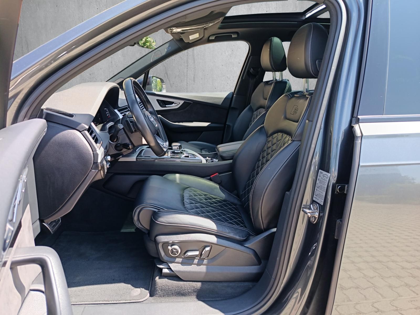 Audi SQ7 V8 TDI+7SI+NACHTSICHT+STANDHZG+PANO+HUD+VC+B foto 6