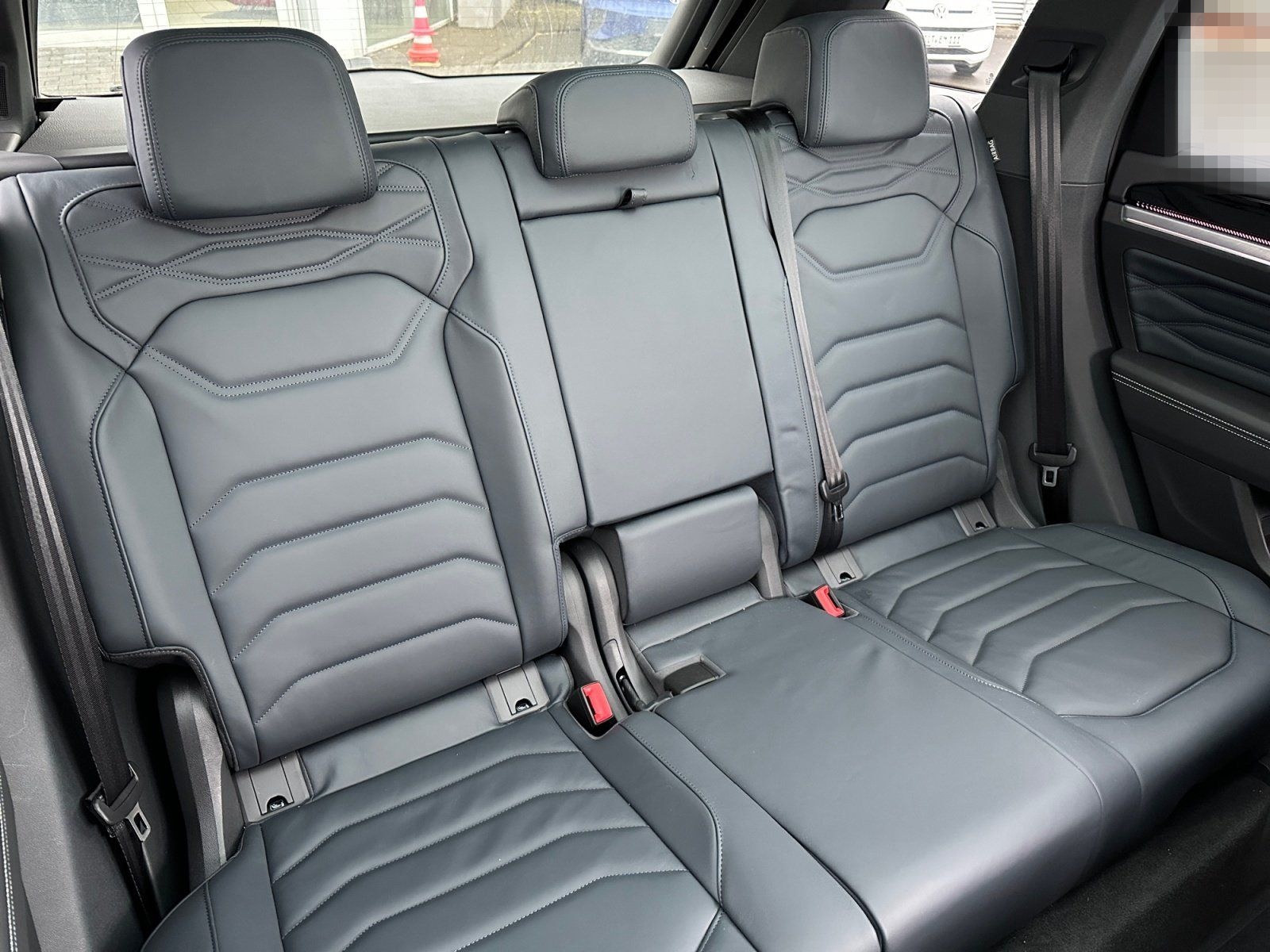 Volkswagen Touareg R-Line 3.0 l V6 TDI 4MOTION 8-Gang-Autom foto 7