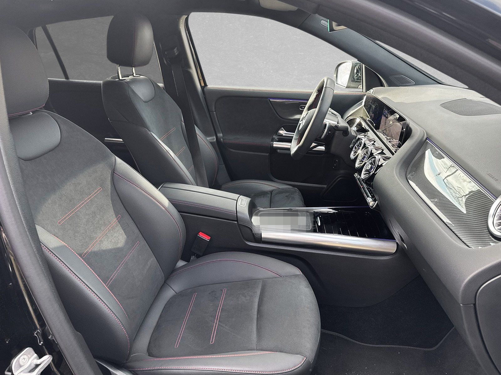 Mercedes-Benz GLA 200 AMG Adanced+ AHK Multibeam LED Distronic foto 3