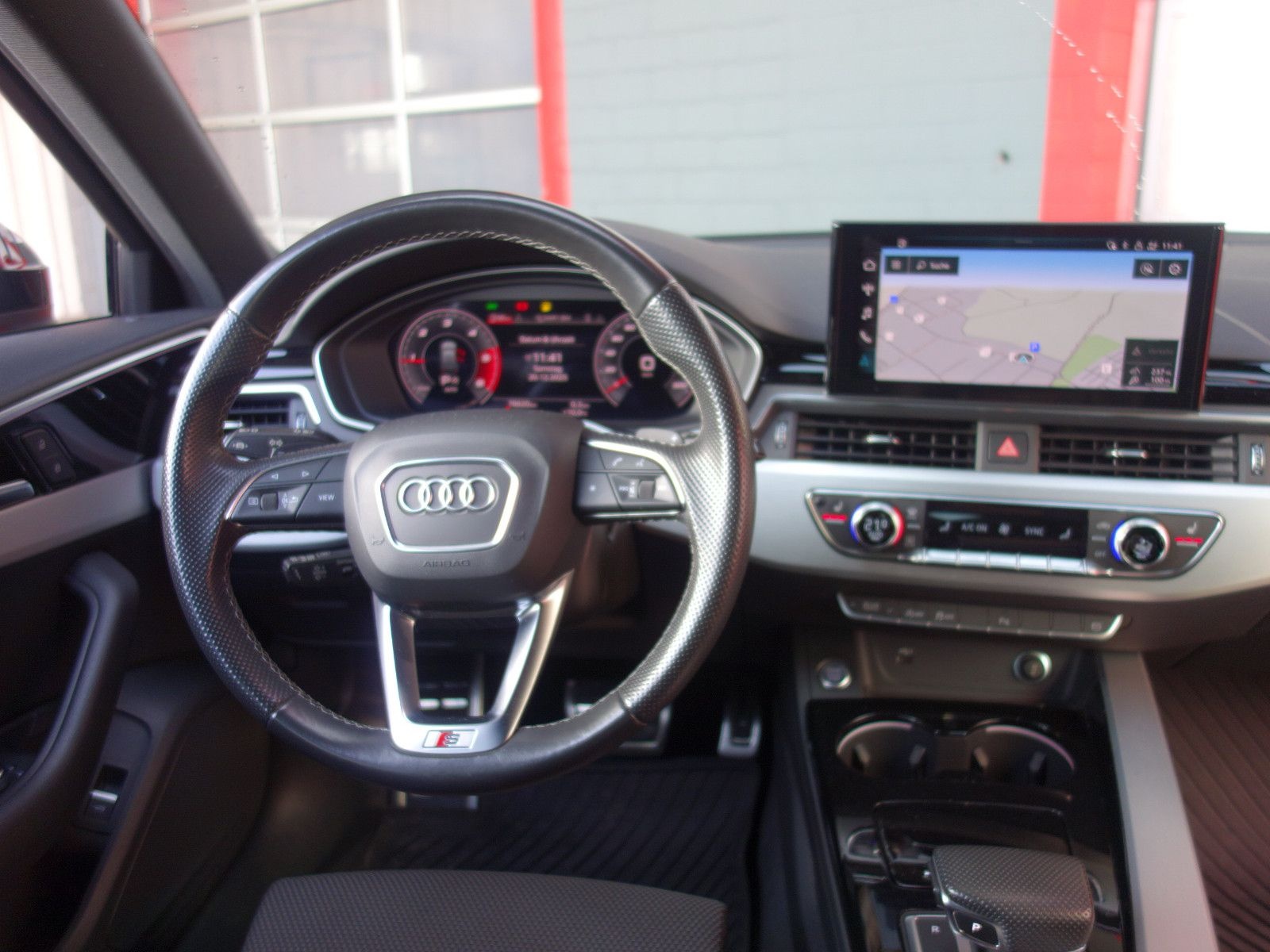 Audi A4 Avant 40 TDI quattro S line Standheizung foto 12