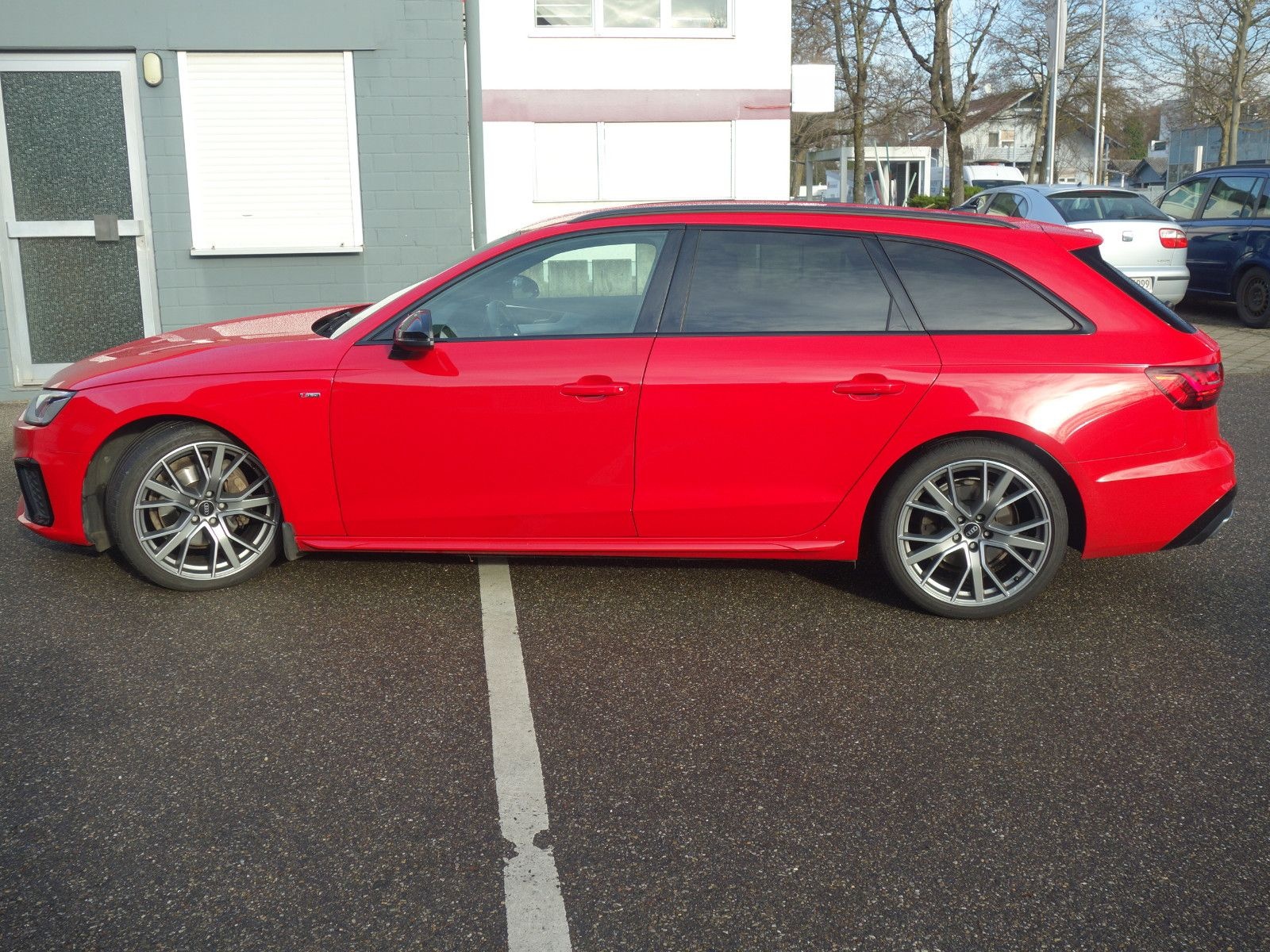 Audi A4 Avant 40 TDI quattro S line Standheizung foto 6