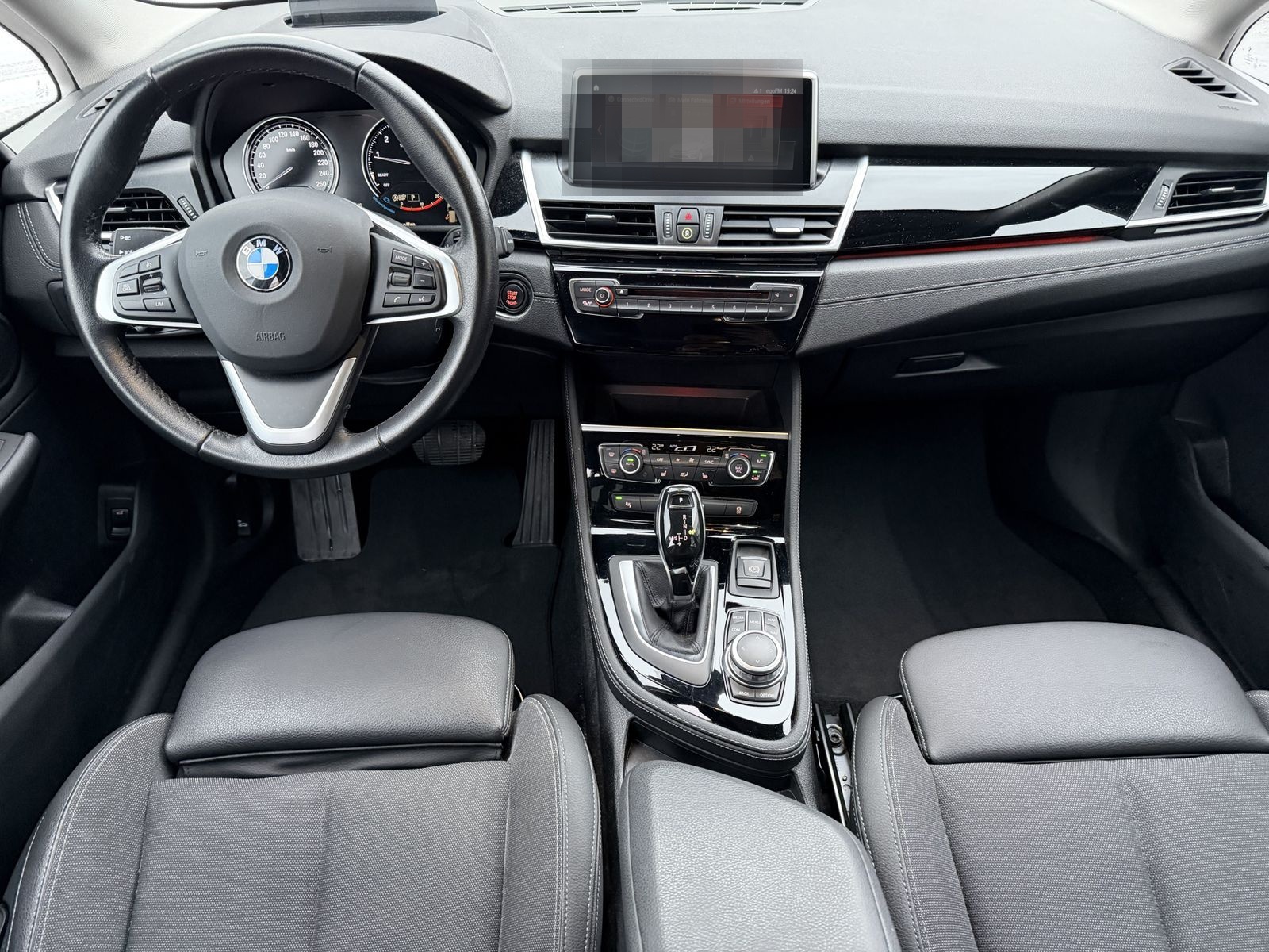 BMW 220i Active Tourer foto 6