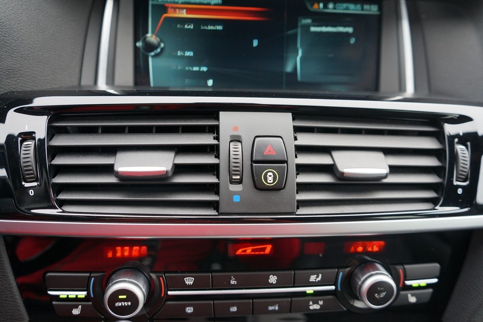BMW X3 xDrive 20 d M Sport LED HUD Memory Keyless Ka foto 28