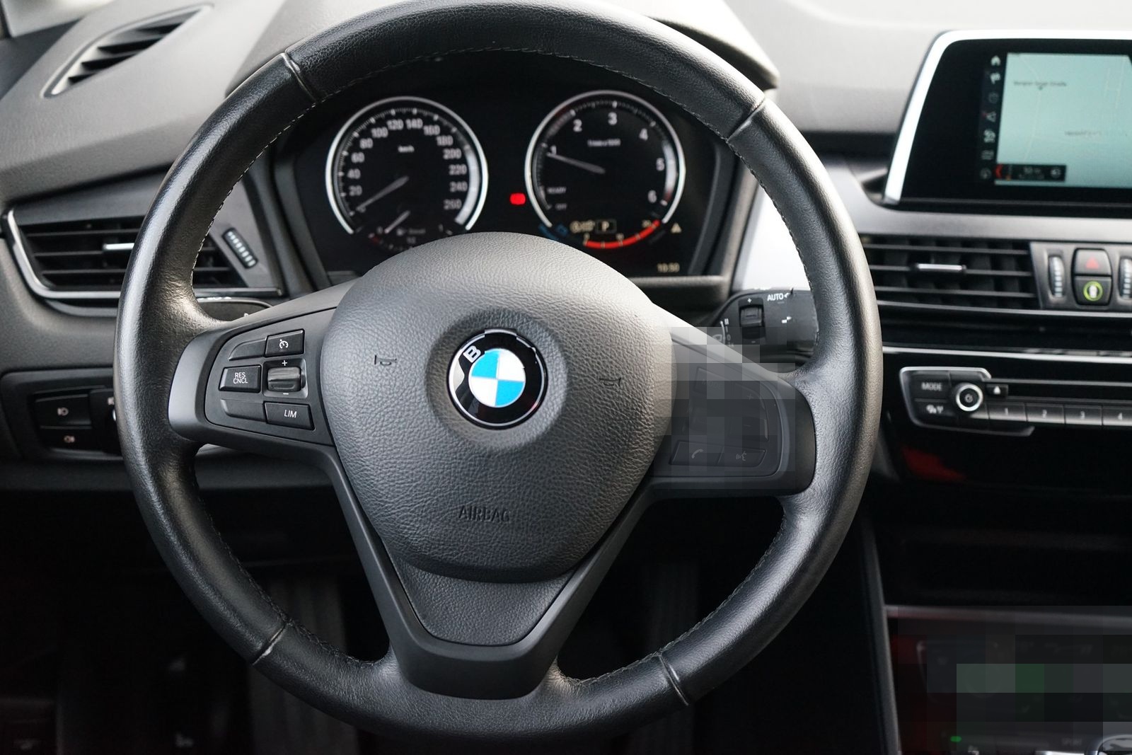 BMW 218d Advantage LED Navi PDC AHK foto 21