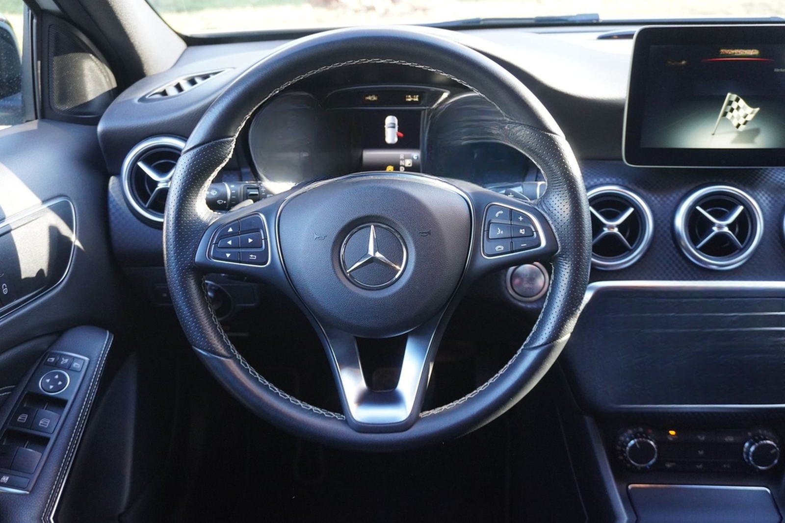 Mercedes-Benz A220 4Matic Urban 4-Matic 7G-DCT LED Totwinkel foto 14