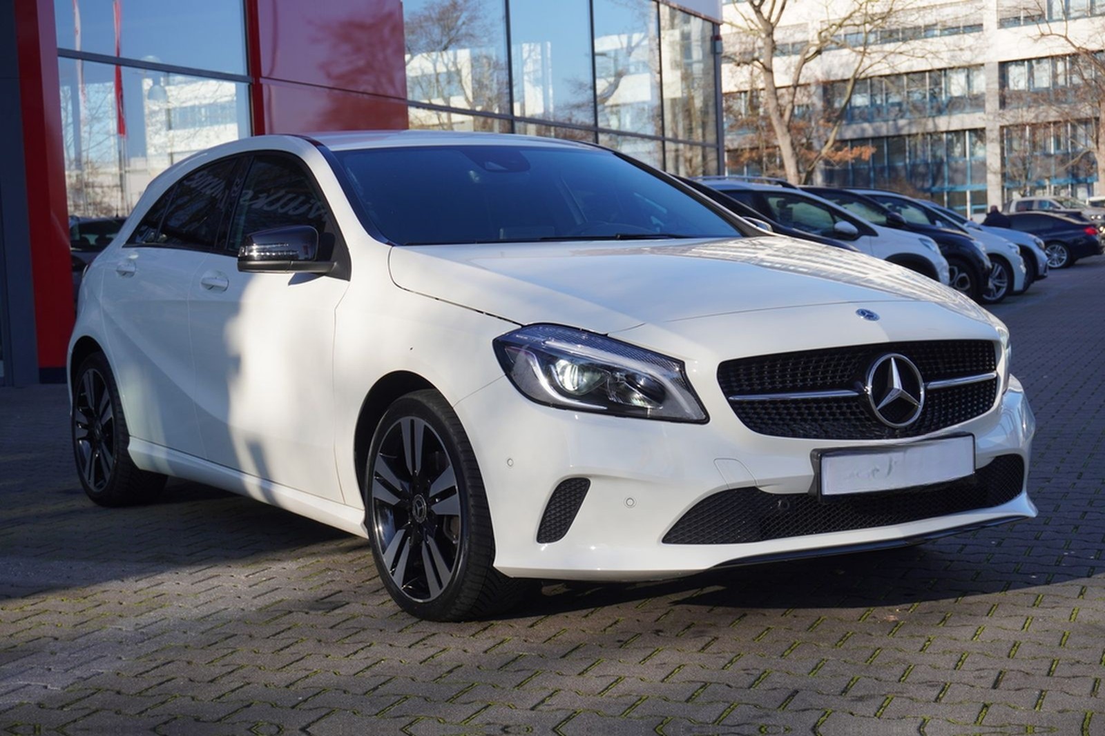 Mercedes-Benz A220 4Matic Urban 4-Matic 7G-DCT LED Totwinkel foto 4