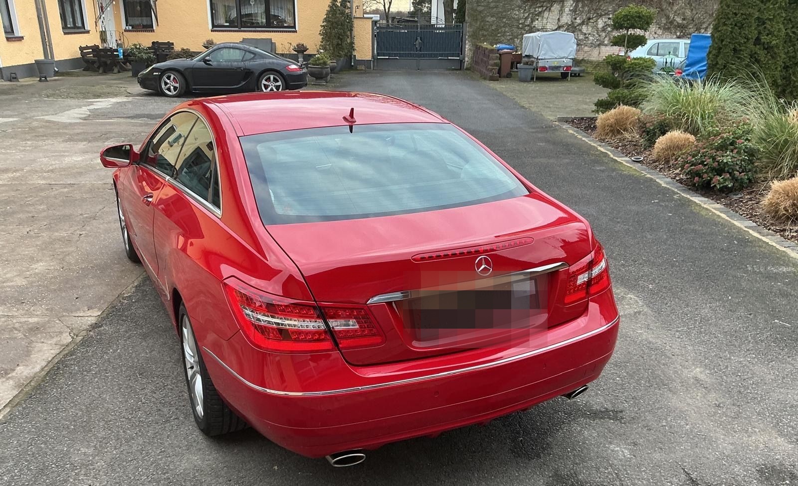 Mercedes-Benz E 350 Coupé BlueEFFICIENCY ELEGANCE foto 7