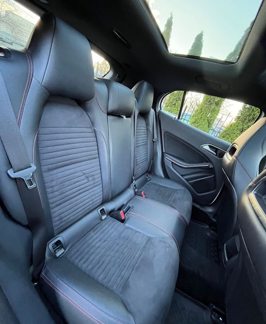 Mercedes-Benz GLA 250 4Matic foto 12