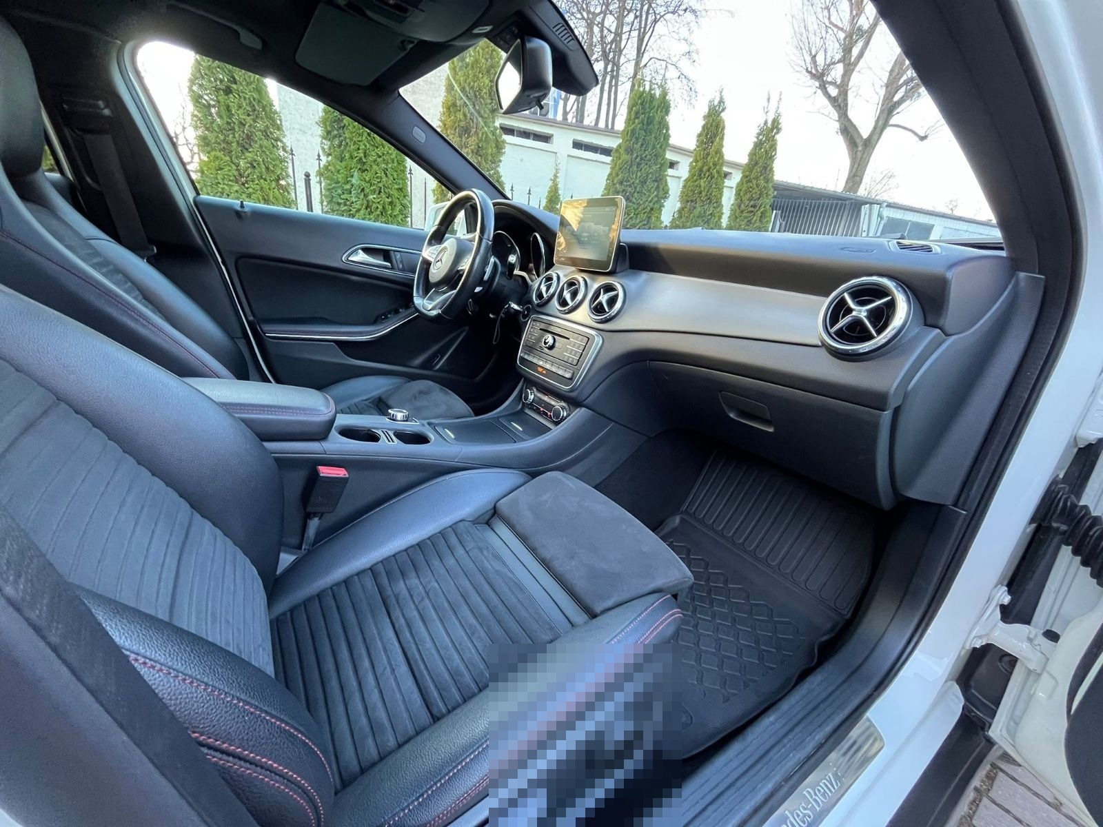 Mercedes-Benz GLA 250 4Matic foto 14