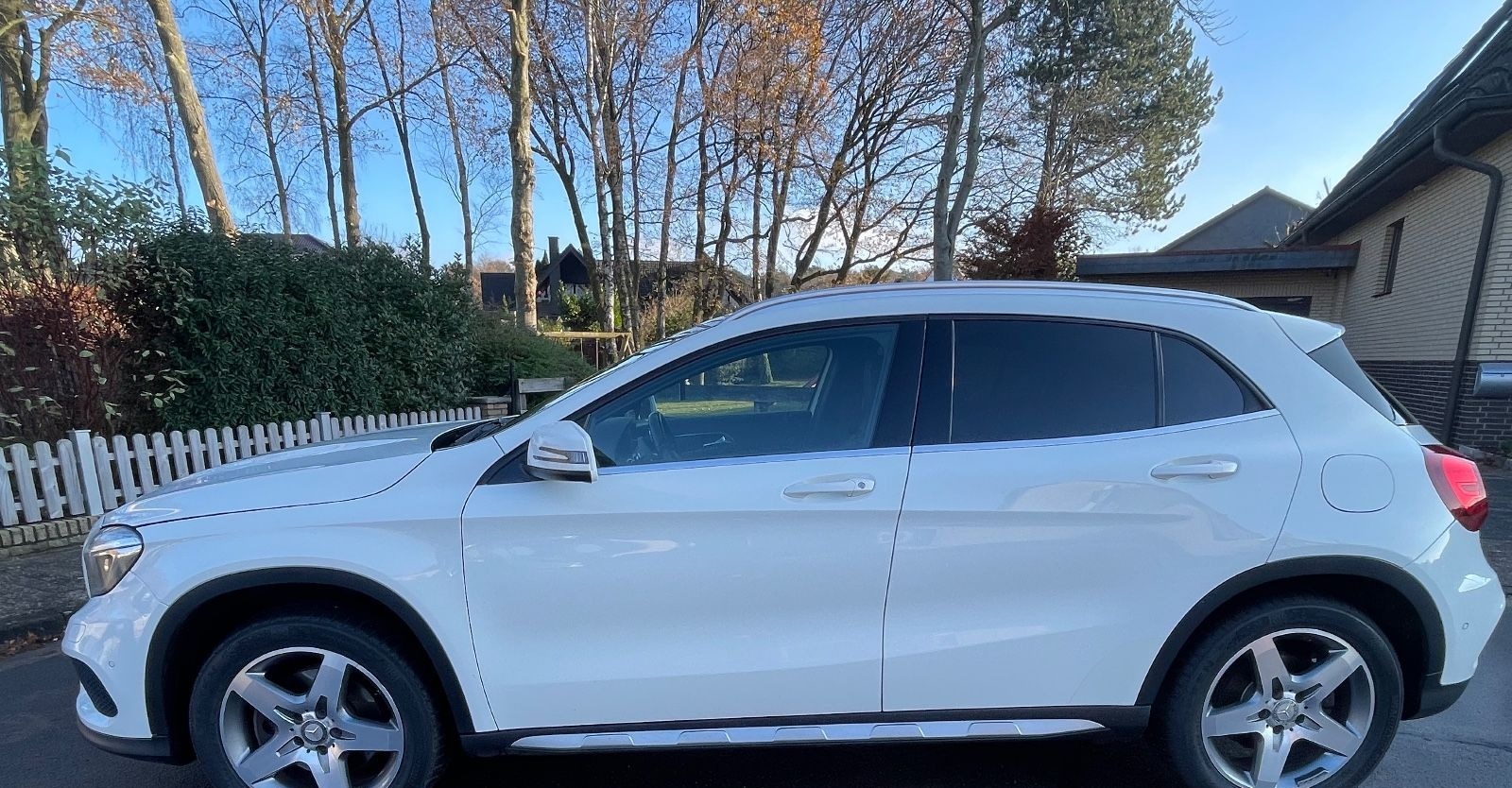 Mercedes-Benz GLA 250 4Matic foto 4