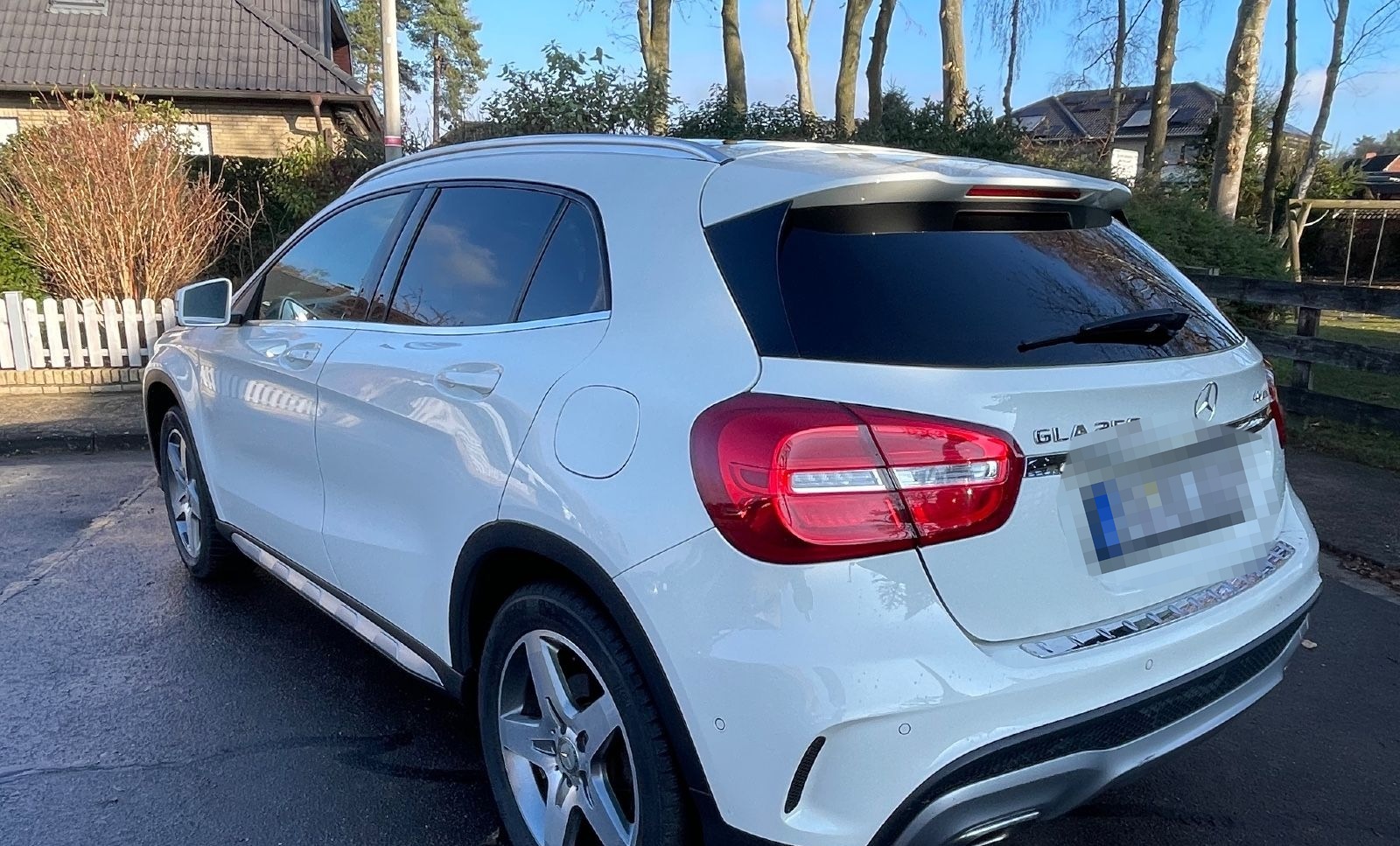Mercedes-Benz GLA 250 4Matic foto 6