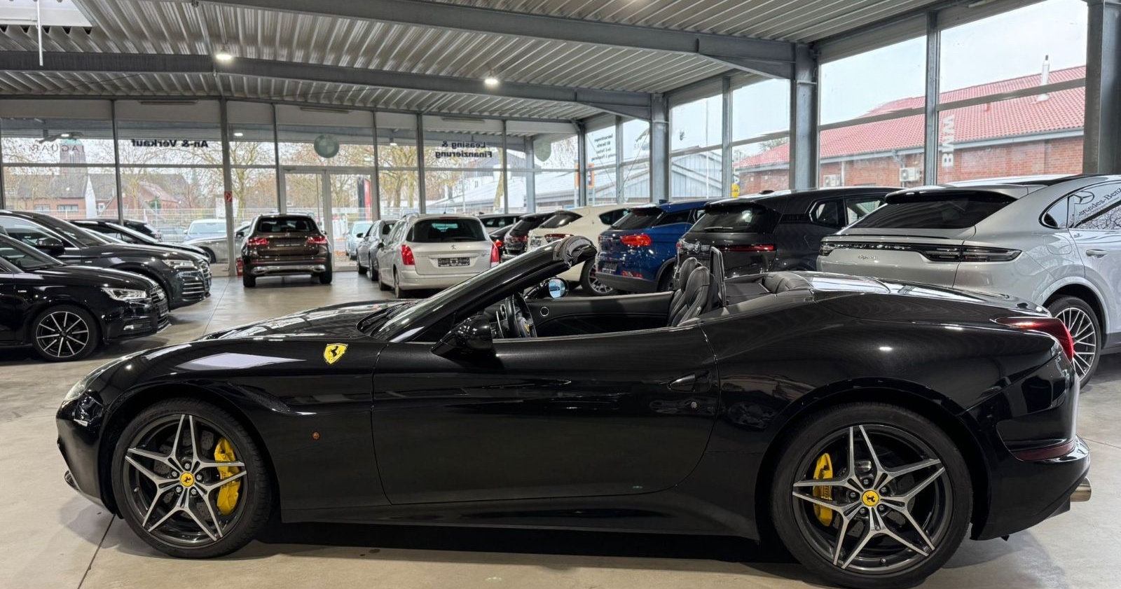 Ferrari California Navi|SHZ|CarPlay|4 Sitzer|Scheckheft foto 11