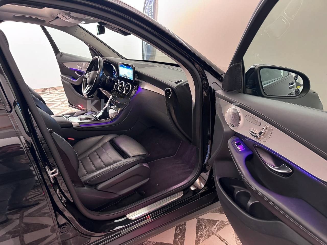 Mercedes-Benz GLC 300 d 4Matic AMG L. Sonderausstattung Pano. foto 21