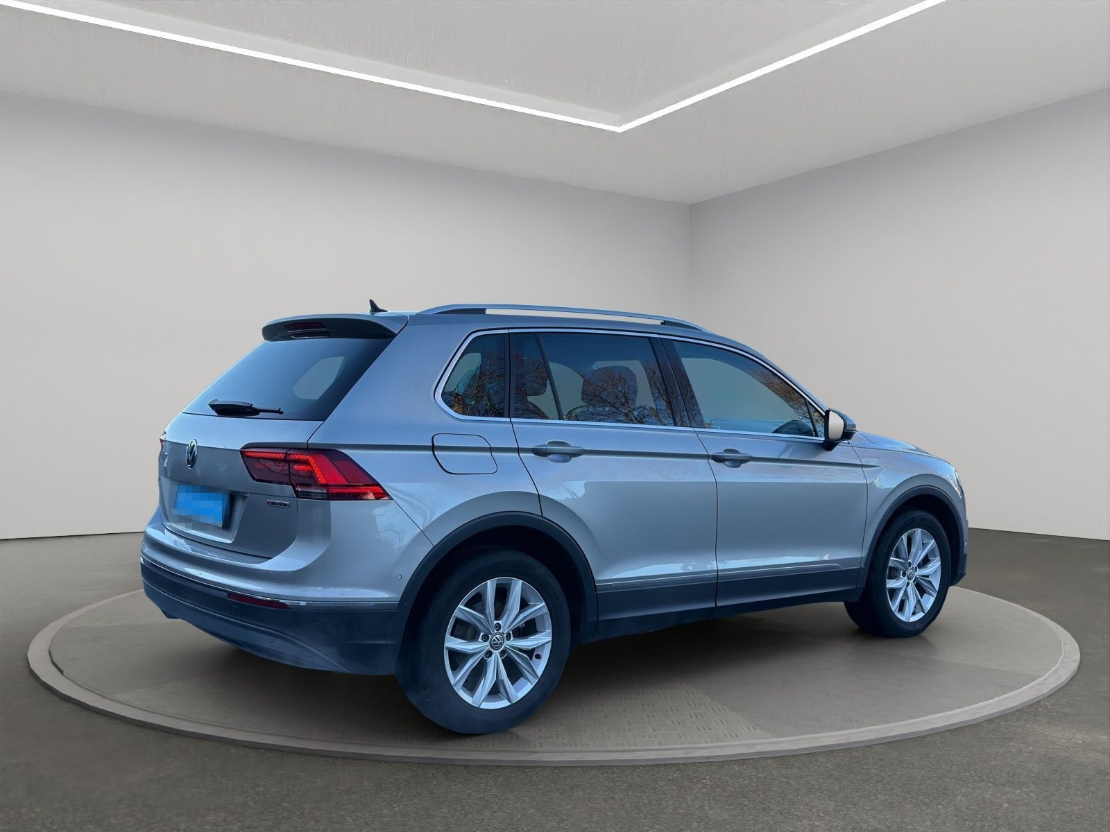 Volkswagen Tiguan 1.4 TSI 4mot Highline DSG AHK+LED+ACC+RFK foto 4
