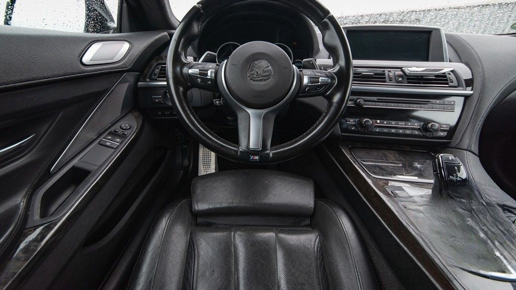 BMW 650i Coupé - Motor wie NEU / TÜV NEU foto 6