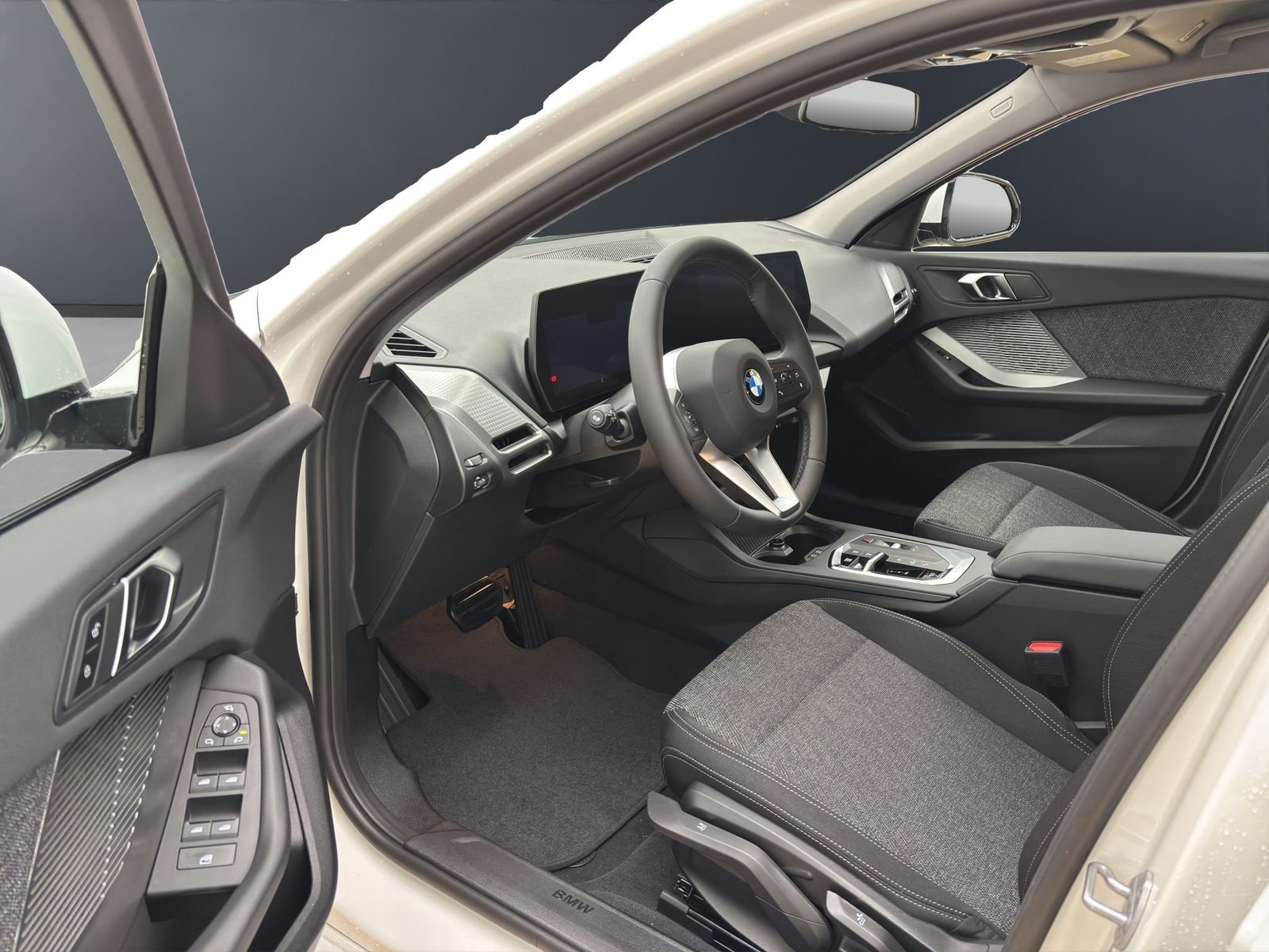 BMW 120 [M Sport, Navi, 18" LMR, RFK, SHZ, LED] foto 2