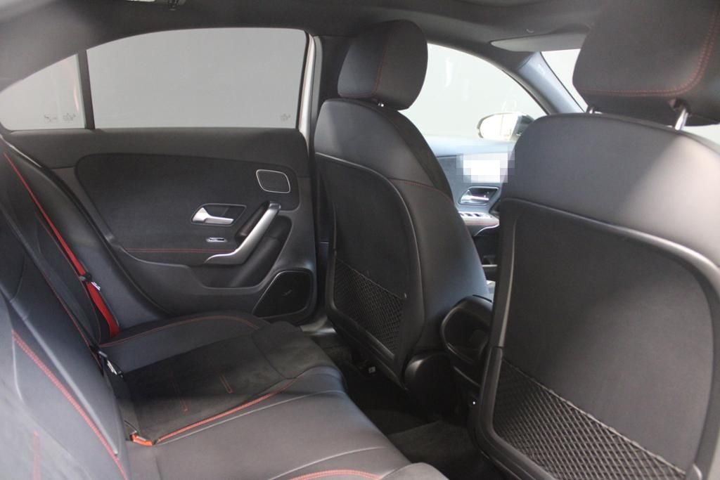 Mercedes-Benz AMG A 35 4M *LIM AERO PANO NIGHT II BEAM BUR 19' foto 11