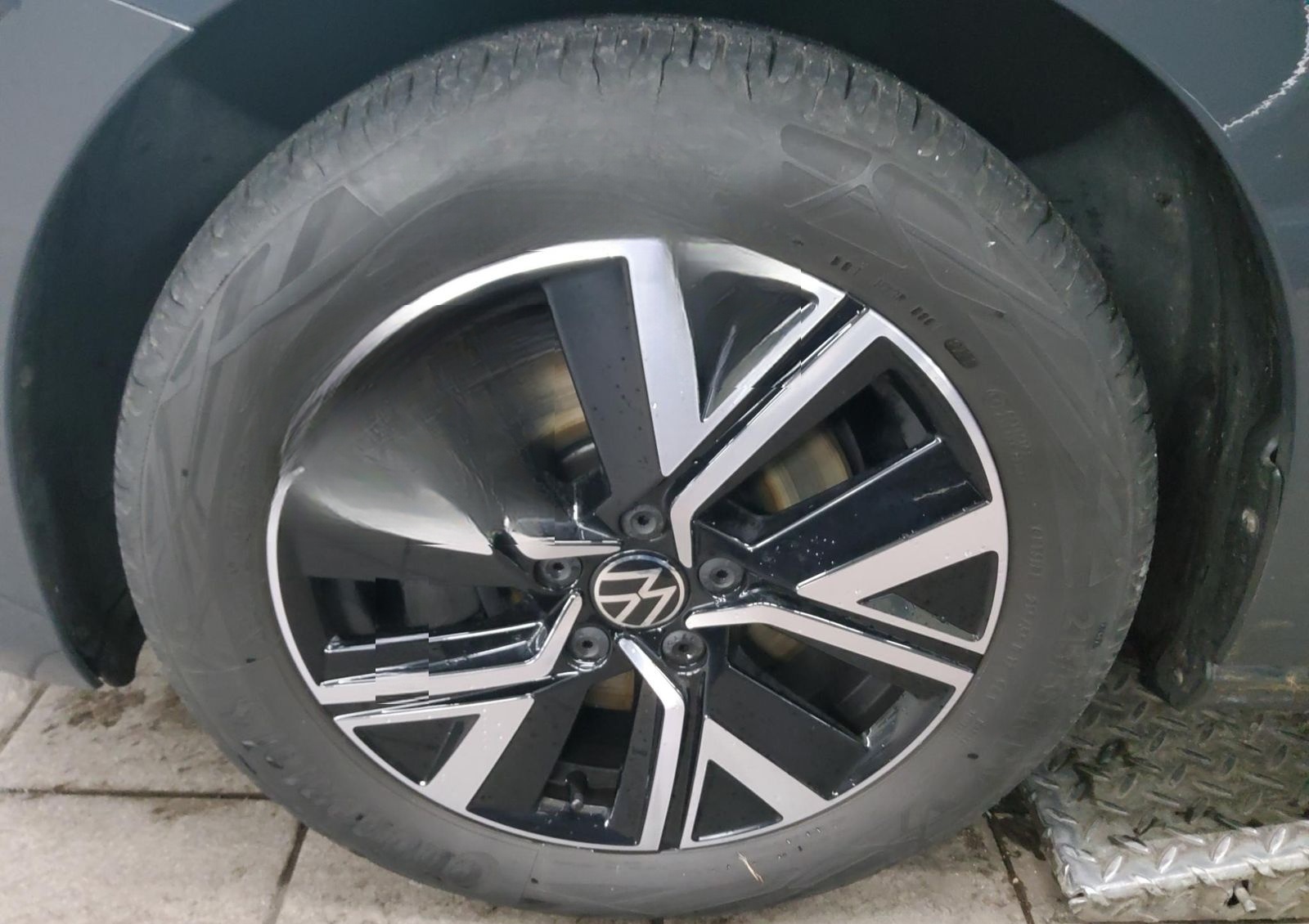 Volkswagen Touran 2.0 TDI Highline Navi LED ACC AID foto 11