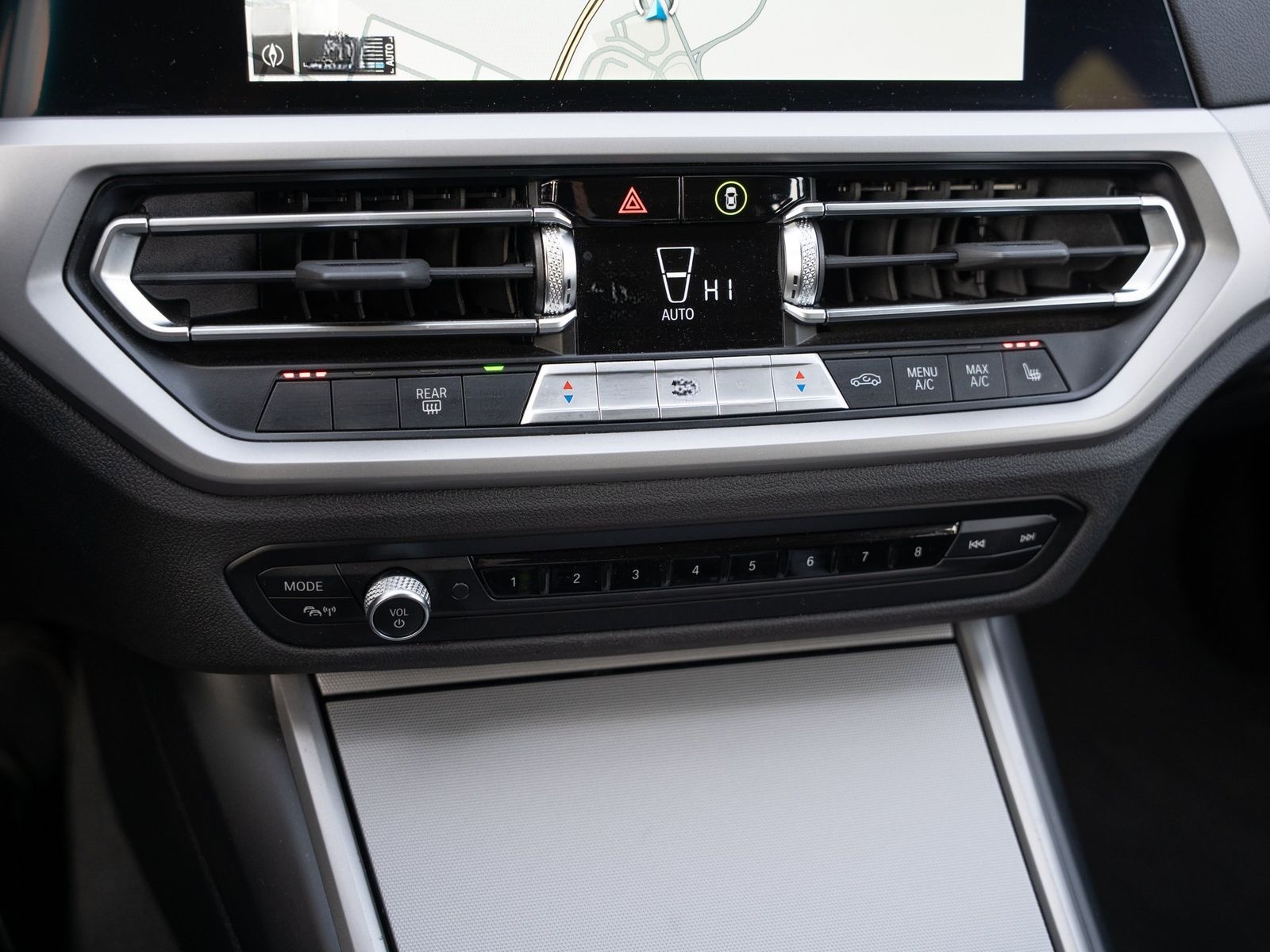 BMW 330e xDrive. ACC. AHK.Driving Assist.Leder foto 17