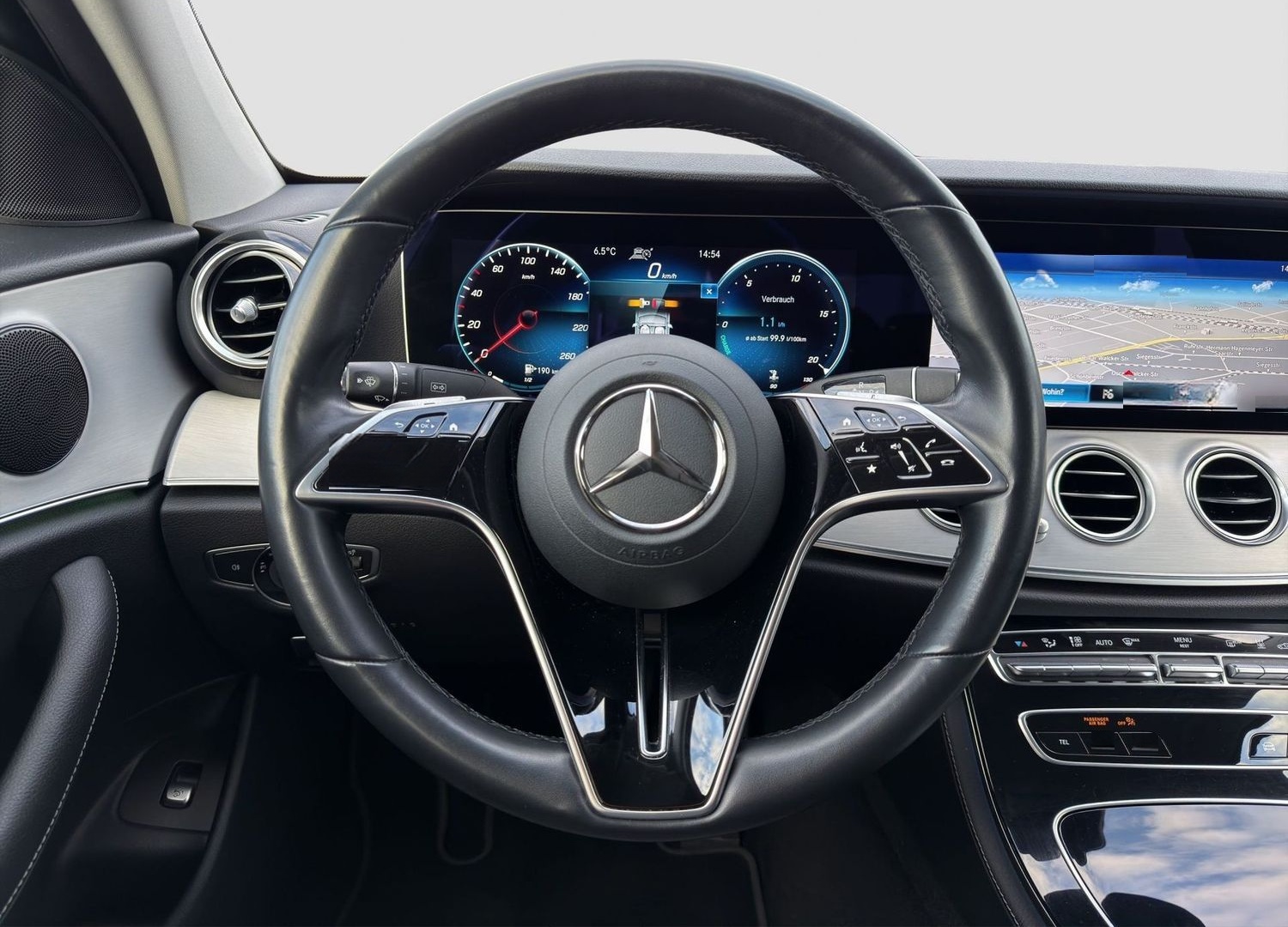 Mercedes-Benz E 220 Avantgarde Wide Navi ACC LED Standheizung foto 16