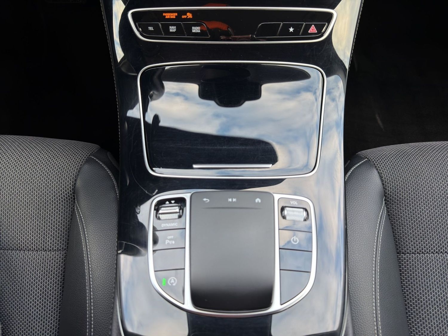 Mercedes-Benz E 220 Avantgarde Wide Navi ACC LED Standheizung foto 19