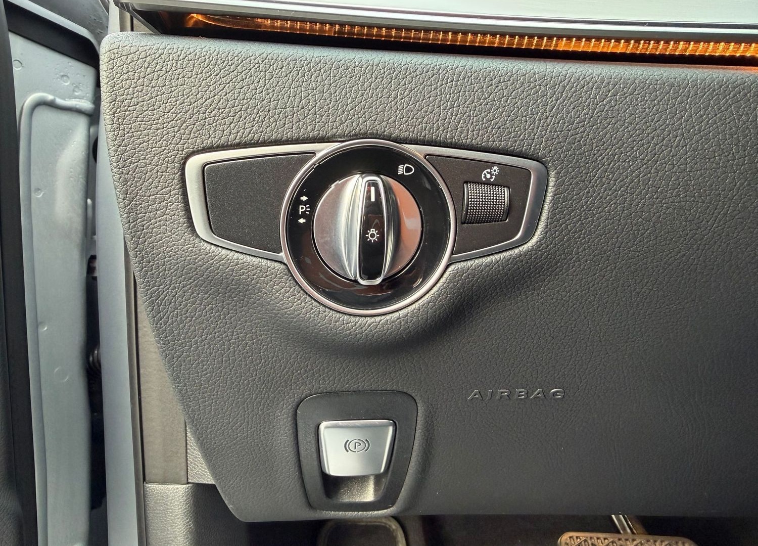 Mercedes-Benz E 220 Avantgarde Wide Navi ACC LED Standheizung foto 23