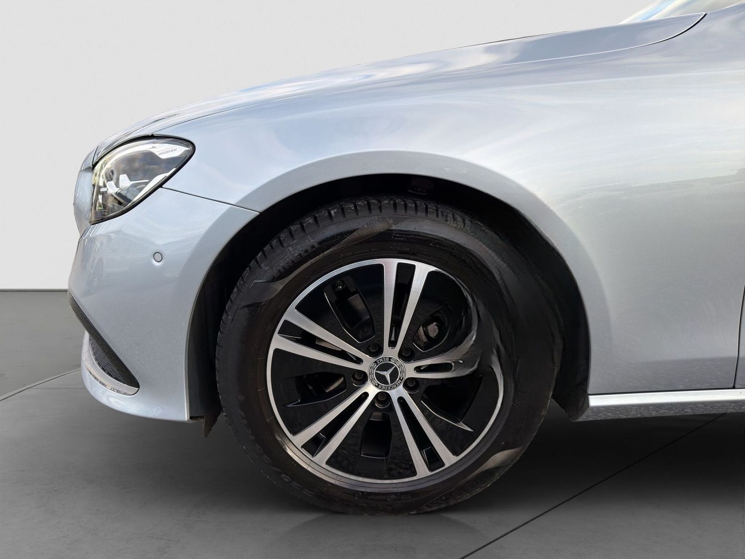 Mercedes-Benz E 220 Avantgarde Wide Navi ACC LED Standheizung foto 9