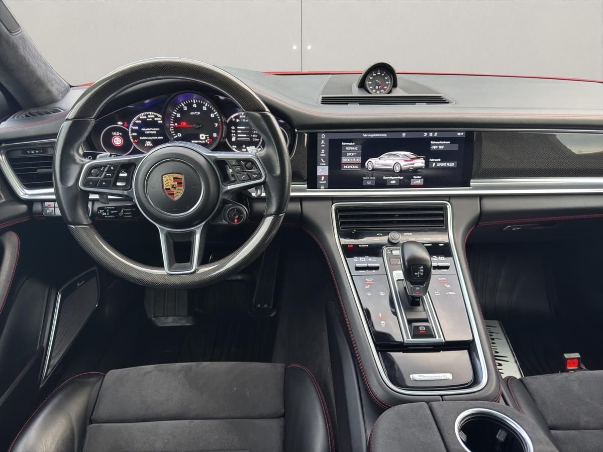 Porsche Panamera GTS V8 Sport Design Panorama Burmester foto 13