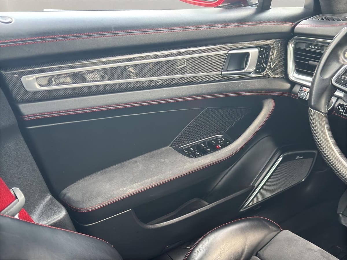 Porsche Panamera GTS V8 Sport Design Panorama Burmester foto 14