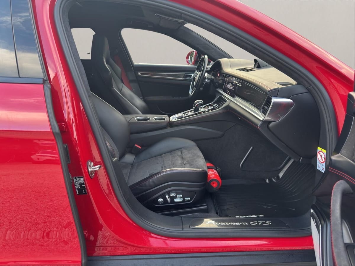 Porsche Panamera GTS V8 Sport Design Panorama Burmester foto 10