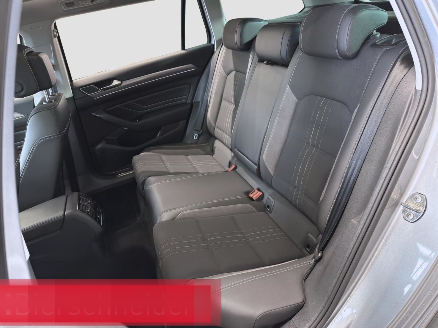 Volkswagen Passat Alltrack 2.0 TDI DSG 4Mo. PANO AHK KAMERA foto 22