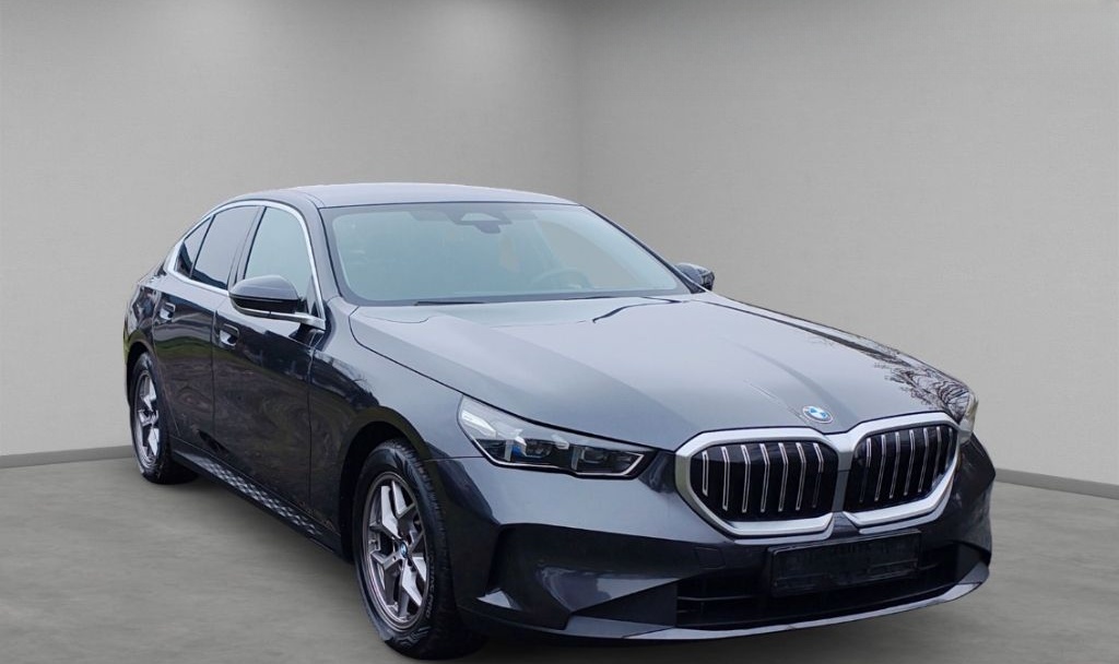 BMW 520 d Lim. 197PS +COMF.P+ALLW+HARM.KARD.+INNOVP+ foto 6