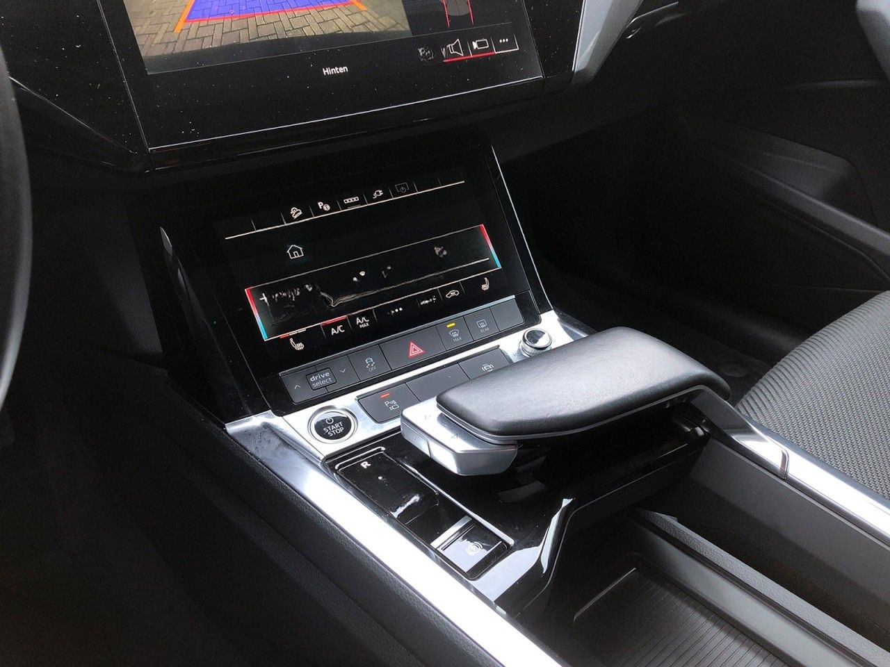 Audi e-tron advanced 55quattro ACC+SITZHZG+2AC+INTERF foto 16