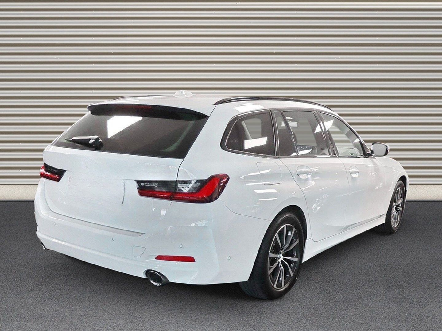 BMW 320d Sportsitze Panoramaglasdach foto 3