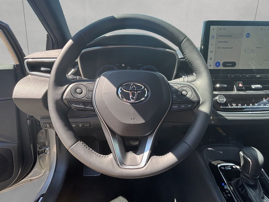 Toyota Corolla 2.0 Hybrid Touring Sports Teamplayer foto 10