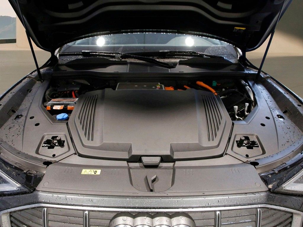 Audi e-tron S quattro 22"Pano AHK Navi+VC LED 360°Kam foto 11
